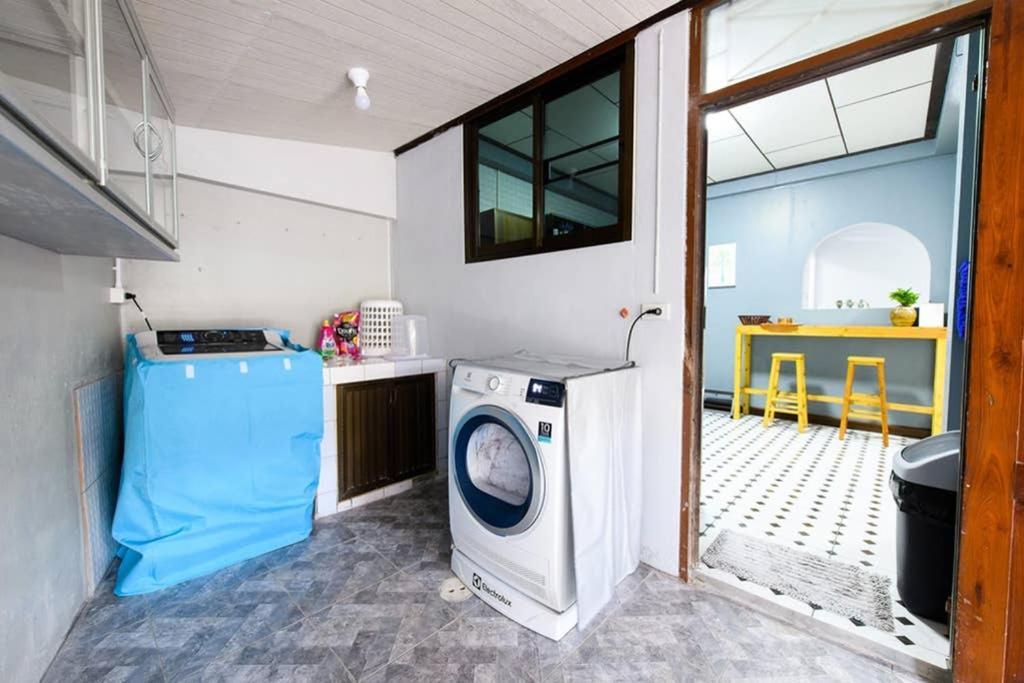 Bluebell House Hatyai - Cosy 3 Bedrooms For 10 Pax - 9 Mins Drive To Lee Grd Ban Kho Hong المظهر الخارجي الصورة